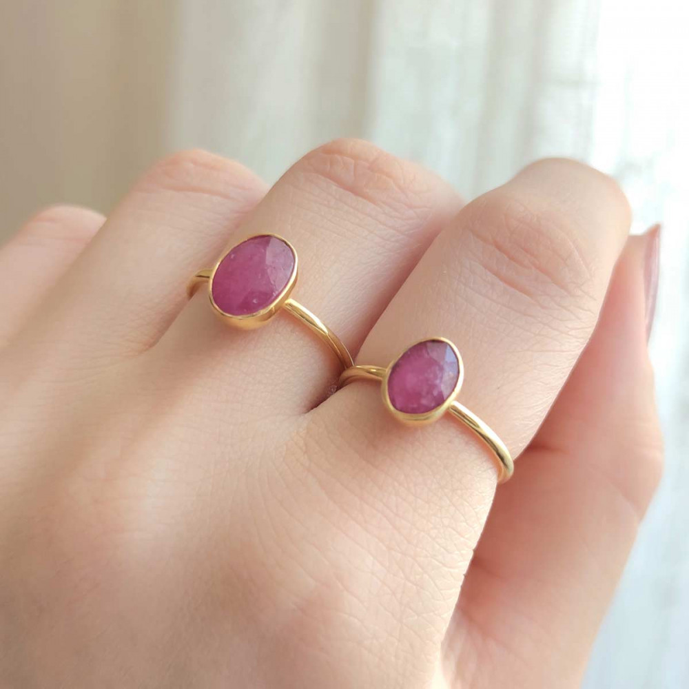 Ruby hot sale stone ring